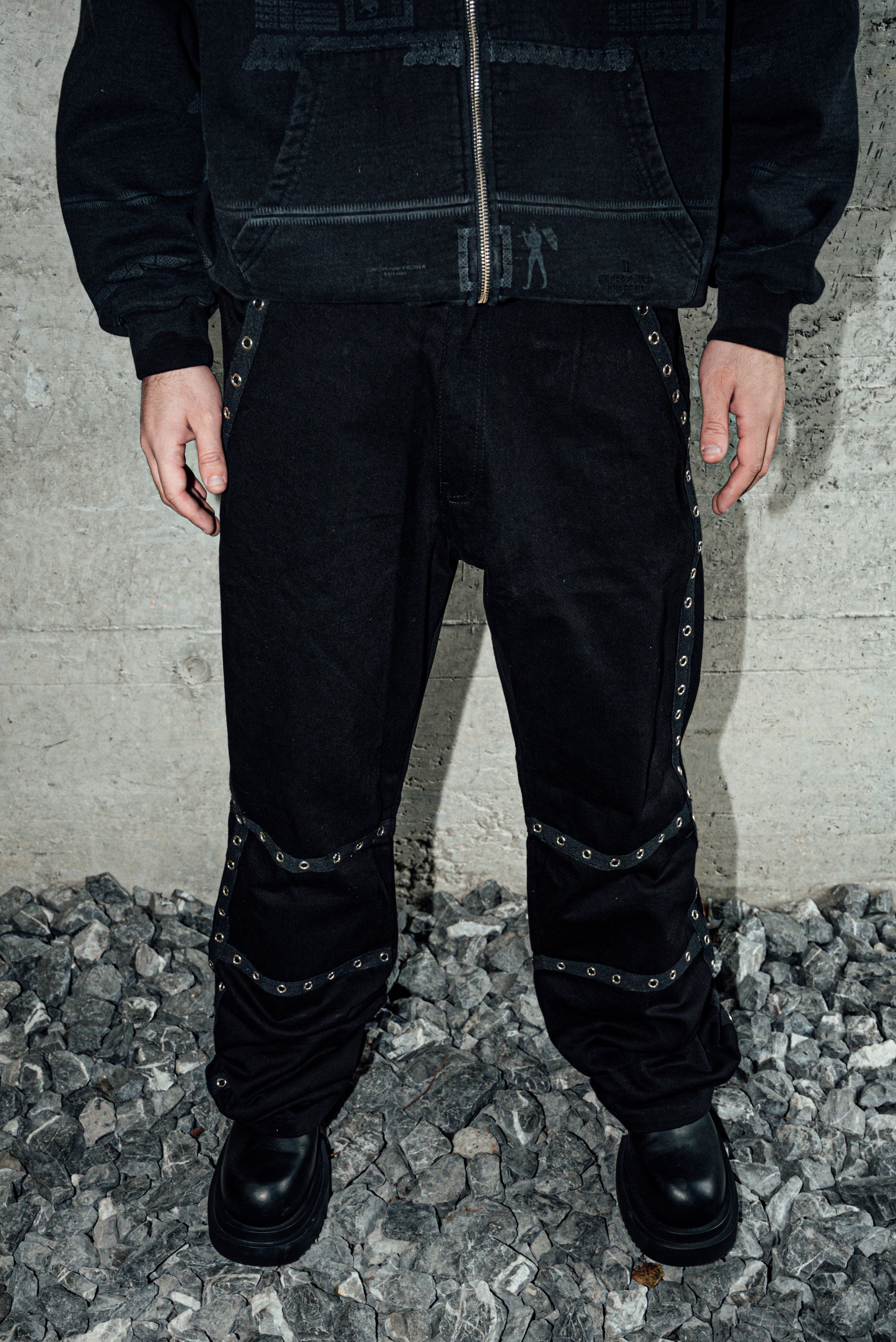 DARK CARGO PANT
