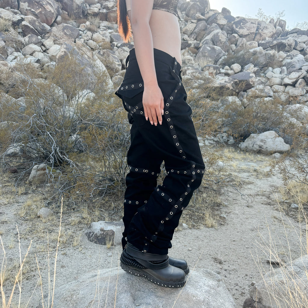 DARK CARGO PANT