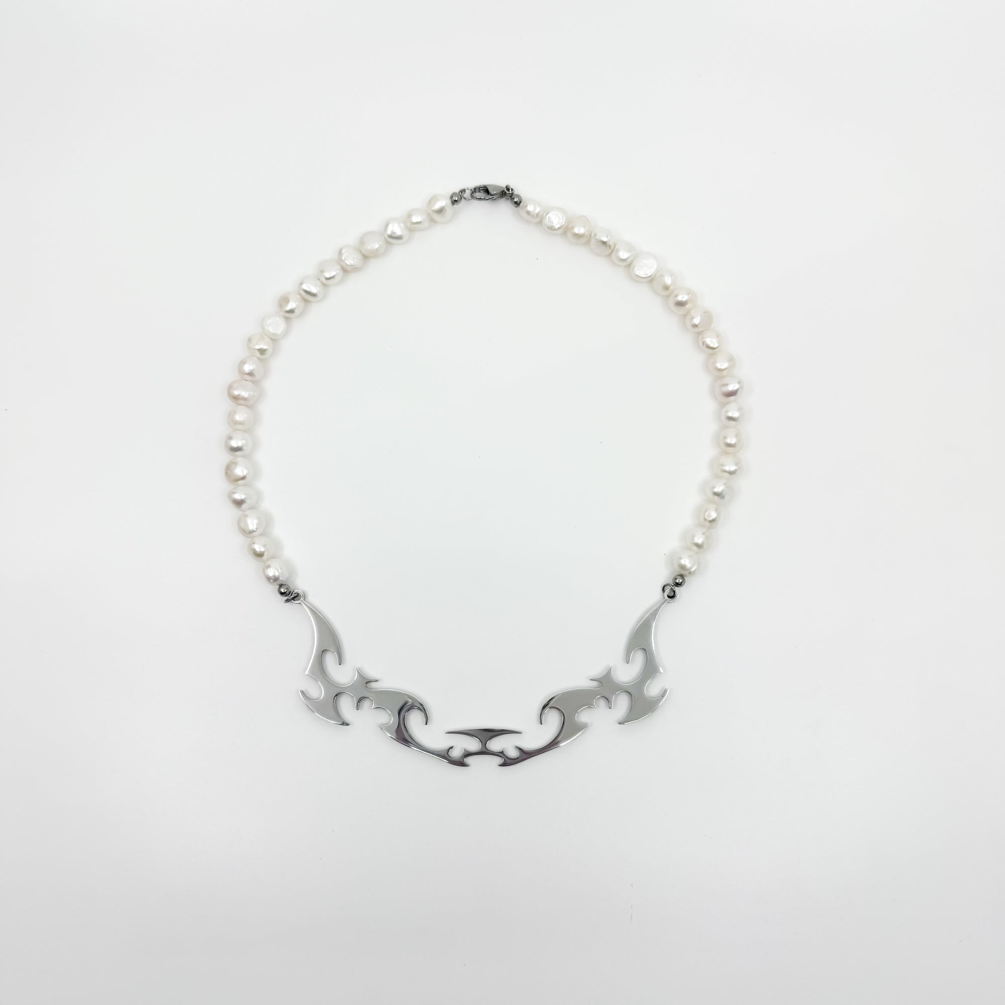 PEARL SLICE NECKLACE