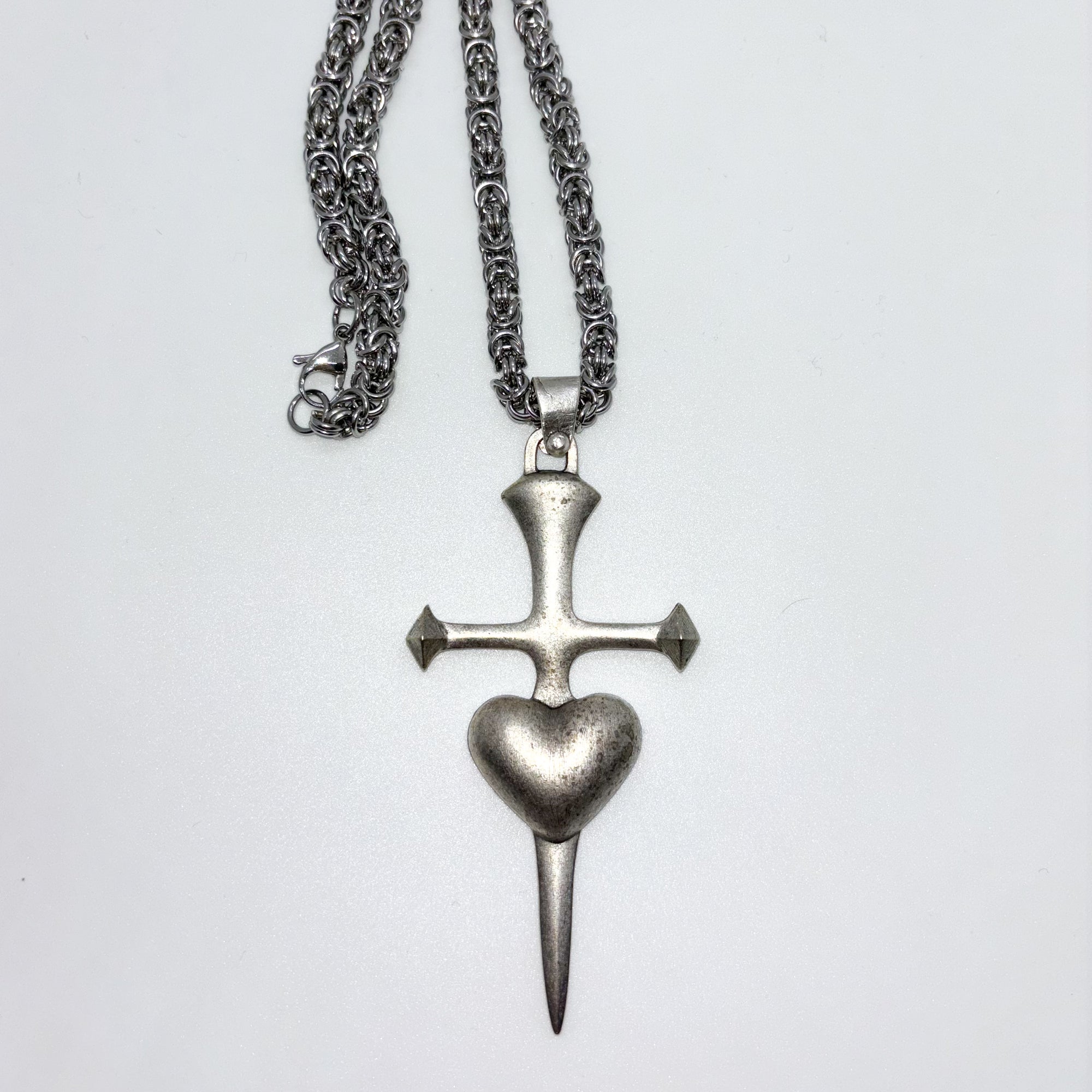 HEART PIERCER NECKLACE