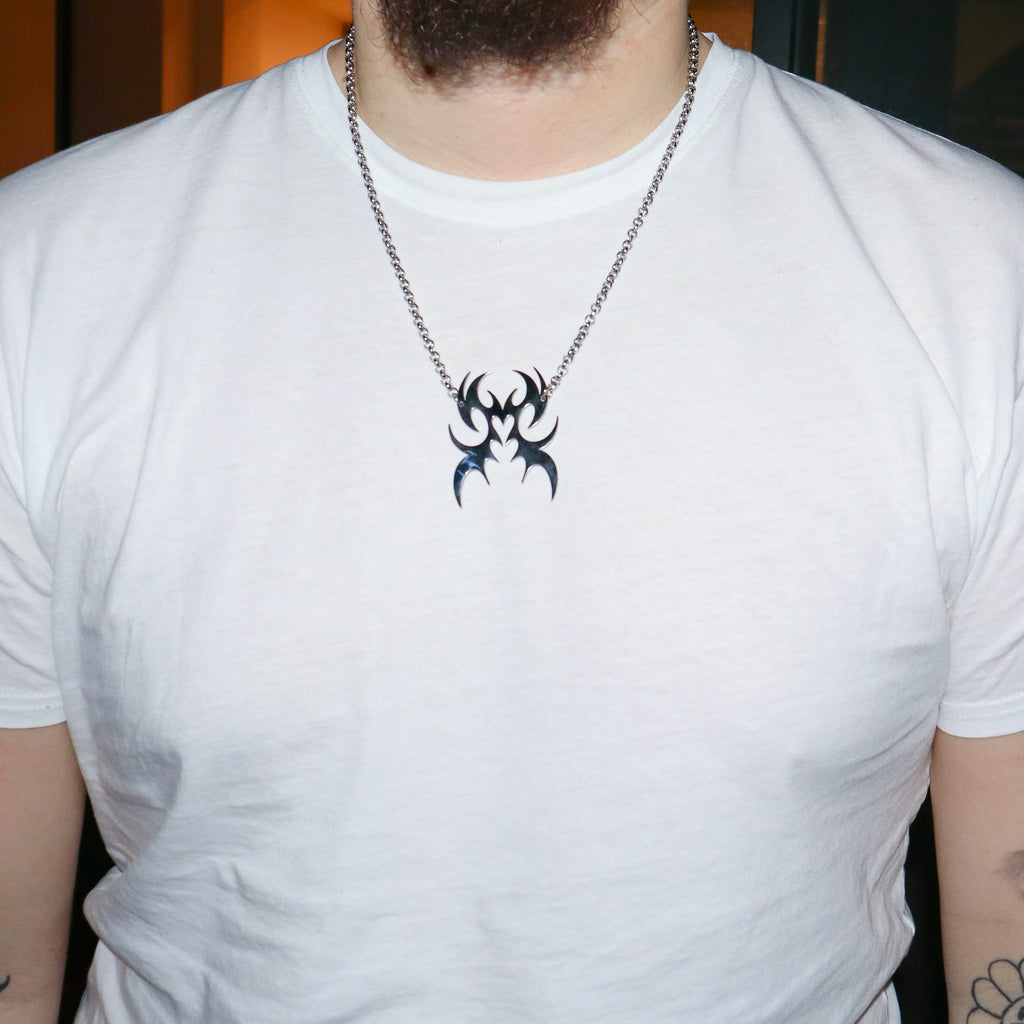 NIGHTCRAWLER NECKLACE