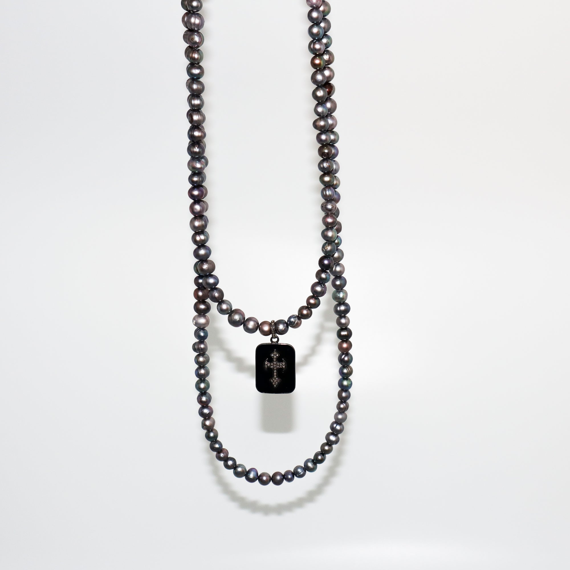 VINTAGE PERAL CROSS NECKLACE